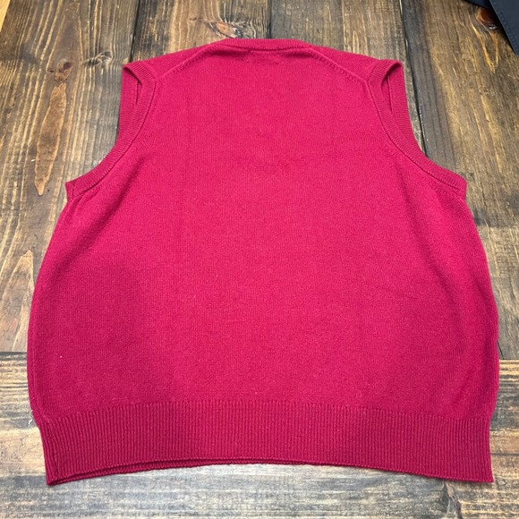 Vintage LL Bean Mens Red 100% Lambswool V-Neck Sweater Vest Made in Scotland L - Picture 5 of 5